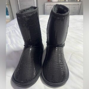 Pull on boots black with sequins